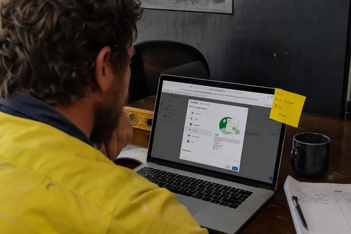 Meta Ads Campaign Objectives for Australian Tradies: Leads, Messages or Sales?
